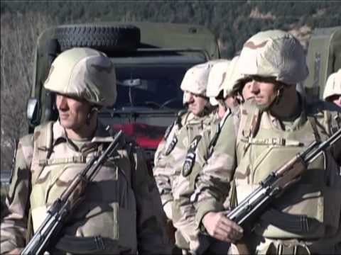 USHTARJA E PARE FEMER NJE FEMER SHQIPTARE DO TE LUFTOJE NE AFGANISTAN LAJM