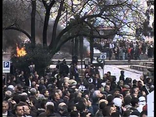 DIGJEN MAKINAT DEMONSTRUESIT U VENE FLAKEN MAKINAVE TEK KRYEMINISTRIA LAJM