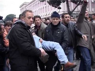 PRANGA GARDISTEVE PROKURORIA URDHERARRESTE PER DREJTUESIT E GARDES LAJM