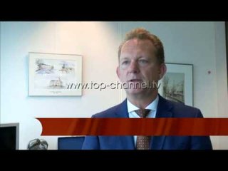 Predha ruse goditën avionin - Top Channel Albania - News - Lajme