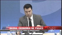 Basha: Nuk i trembem hetimit të lejeve - News, Lajme - Vizion Plus