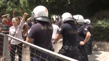 EMIGRANTET SIRIANE STREHIM NE ANIJE,POLICIA NDERHYN PER TE SHMANGUR DHUNEN NE ISHULLIN KOS LAJM