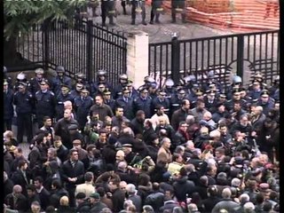 PROTESTA HOMAZH MIJERA QYTETARE NDEROJNE VIKTIMAT E 21 JANARIT LAJM