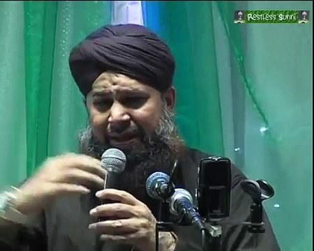 Main Madinay Chala Emotional kalam recited by Owais Raza Qadri in UK