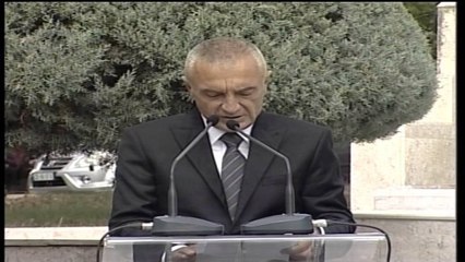 I GJITHE SHTETI NDERON ME HOMAZHE DESHMORIN SIMON GJETA QE RA NE KRYE TE DETYRES LAJM