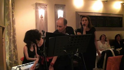 32 SOUS LE CIEL DE PARIS