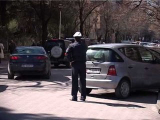 AKSION SPEKTAKOLAR ARRESTOHET NE BLLOK I SHUMEKERKUARI PER TRAFIK LAJM