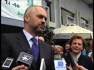 EDHE RAMA NE ELBASAN KETE VIT FESTA NA GJETI ME TE VARFER SE KURRE LAJM