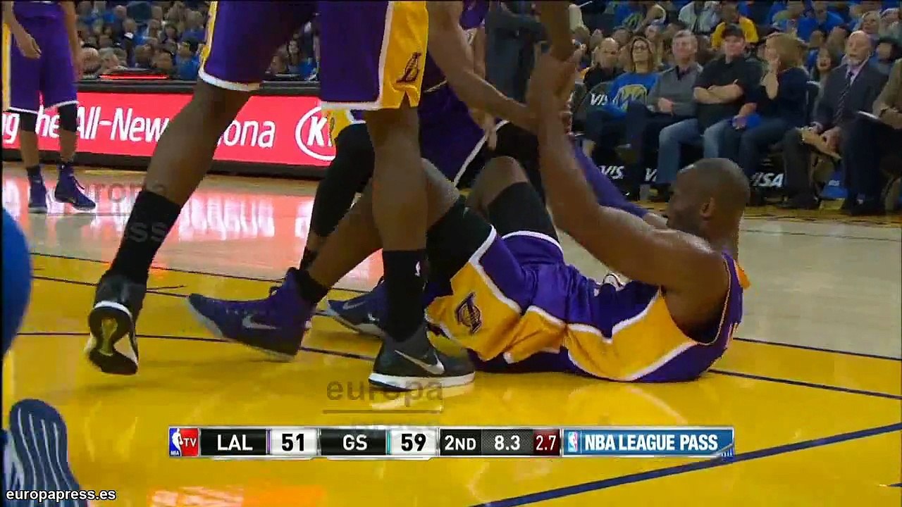 Kobe Bryant anuncia su retirada