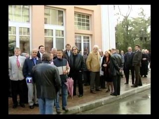 TADIÇ PER BISEDIMET NE FILLIM NEGOCIATA TEKNIKE,ME PAS ZGJIDHJE POLITIKE LAJM