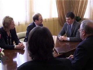 TOPI PRET BRITANIKUN DREJTORI PER BALLKANIN NE FOREIGN OFFICE NE TIRANE LAJM