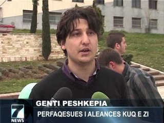 KUNDER REGJISTRIMIT VAZHDON MBLEDHJA E FIRMAVE PER REFERENDUM LAJM