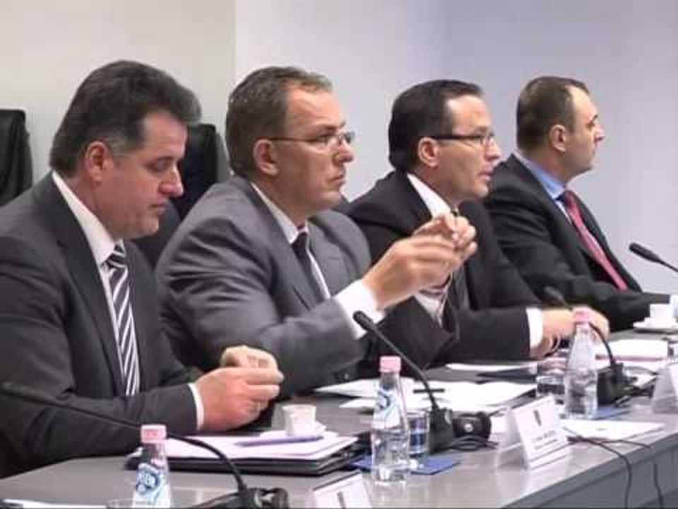 KRITIKA PER BUXHETIN OPOZITA AKUZON QEVERINE PER SHPENZIMET E MEDHA LAJM