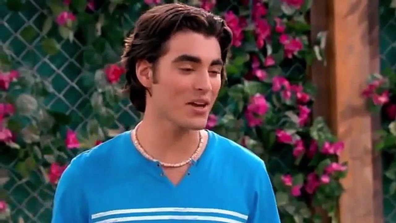 Dog With A Blog 3x7 - Avery Makes Over Max