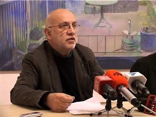EKSPOZITE NE GALERINE ZETA EDI HILA VJEN ME 8 PIKTURA QE PERCJELLIN PERIFERINE LAJM