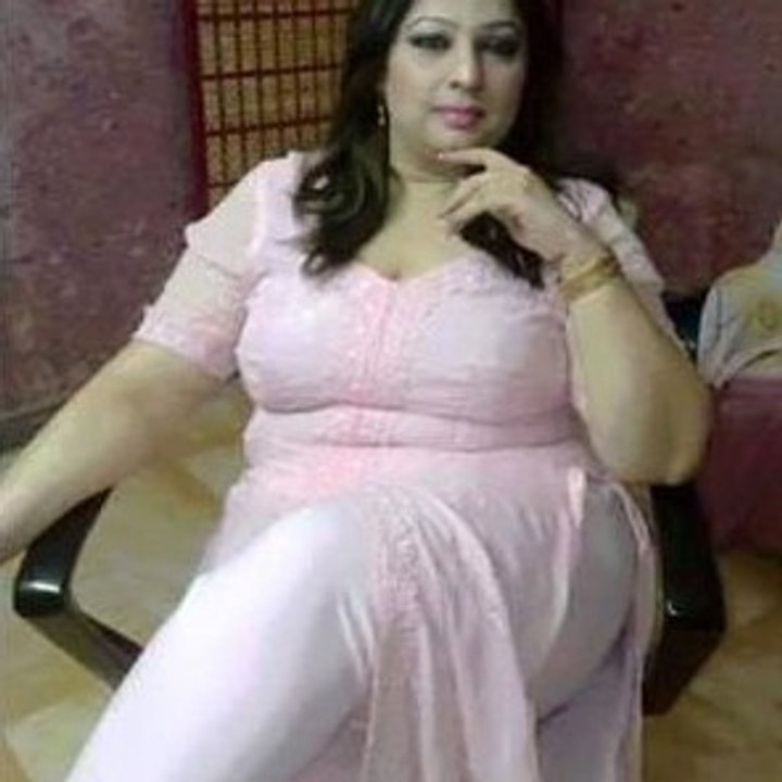 Arbi girl hot dance .....