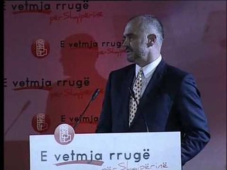 FUSHATA E PS RAMA NE DURRES FTON POPULLIN TE LARGOJE BERISHEN ME VOTE LAJM