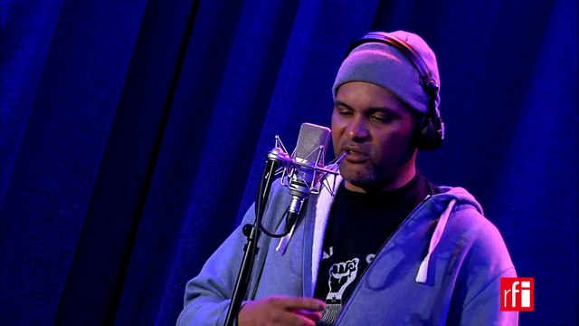 Smockey : Aussi longue est la nuit ? Le jour fera son apparition ! Live dans Couleurs tropicales