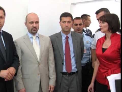 KUSH ESHTE JAHJAGA POLICJA QE ARRIN TE JETE PRESIDENTE E KOSOVES LAJM