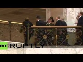 POROSHENKO NE BERLIN TAKIM ME MERKEL DHE HOLLANDE PER KRIZEN NE UKRAINEN LINDORE LAJM
