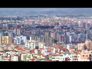 PS DENONCON REKLAMA E KQZ E NJEJTE ME ATE TE KANDIDATIT BASHA LAJM