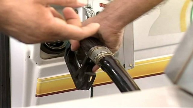 REFLEKTON ME NE FUND TREGUI I KARBURANTEVE, ULET ME 9 LEKE ÇMIMI I NAFTES NE VEND LAJM