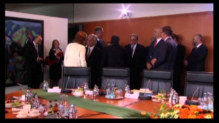 ZBARDHET AXHENDA E SAMITIT TE VJENES,MERKEL DO TE KERKOJE “LLOGARI” PER AZILKERKUESIT LAJM