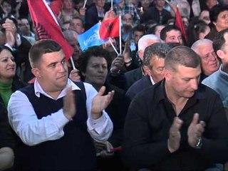 FUSHATA E PDIU IDRIZI TAKON BANORE TE NJESISE NR 3 NE TIRANE LAJM