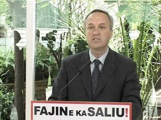 PS PER BASHEN STOP PERDORIMIT TE AUDITOREVE PER QELLIME ELEKTORALE LAJM