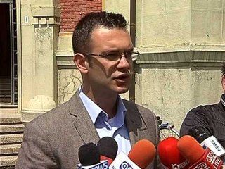 PD SULMON BASHKINE RAMA DUHEJ TE TREGONTE PREMTIMET E REALIZUARA LAJM