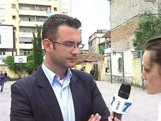 PERPALASJE TE ASHPRA NUMERIMI NE NJESINE 10 I BLLOKUAR,POLICIA NE KZAZ 54 LAJM