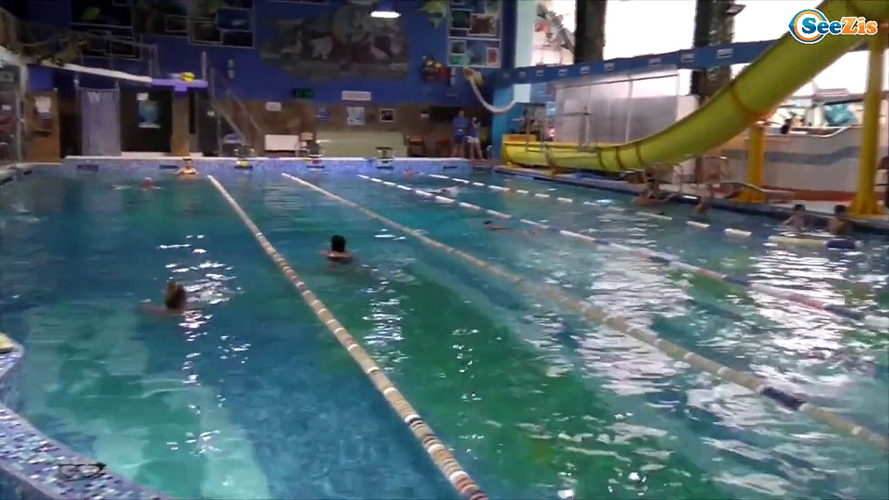 ✔ Кукла Беби Борн и девочка Ярослава купаются в...