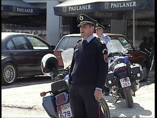 KQZ “RRETHOHET” ME POLICE MASA TE RREPTA SIGURIE GJATE PARADITES LAJM