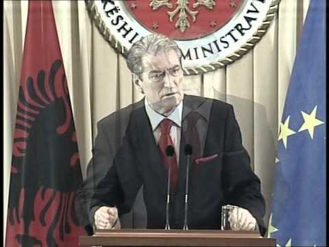 BERISHA THIRRJE RAMES MOS PREK INSTITUCIONET,JO THIRRJEVE PER REVOLTE LAJM