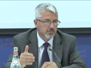 BATERITE E MAKINAVE QEVERIA HARTON VKM QE SJELLIN RREZIK PER QYTETARET LAJM