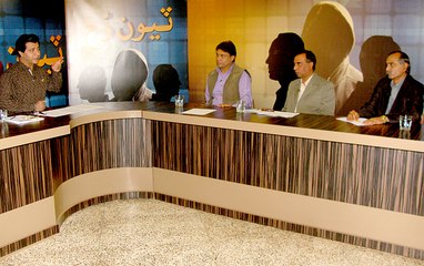 Tyoon Rukh | Local Bodies Polls and Sensivities of Karachi |  30-11-2015