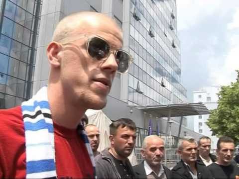 GREVA E UÇK ISH USHTARARAKET MARRIN MBESHTETJE NE GREVEN E URISE LAJM