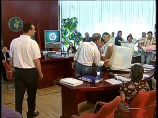 AKUZA NE KQZ PERFAQESUESI I PS DEMONSTRON NJE SHEMBULL MANIPULIMI LAJM