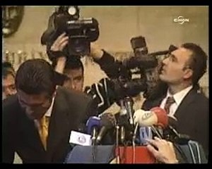 Baykal'ı canlı yayına davet eden Sarıgül Beni bu sokağa erken çağırdılar, bir gün yeniden geleceğim - 16.11.2004