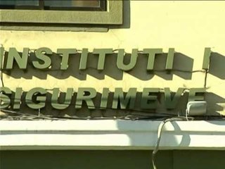 PRIVATIZIMI I INSIG DEPUTETI BRACE,SKANDALI I RRADHES SE QEVERISE LAJM