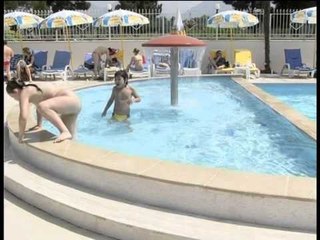 MOTI I QENDRUESHEM TEMPERATURA TE LARTA NE BALLKAN DERI NE FUNDJAVE LAJM