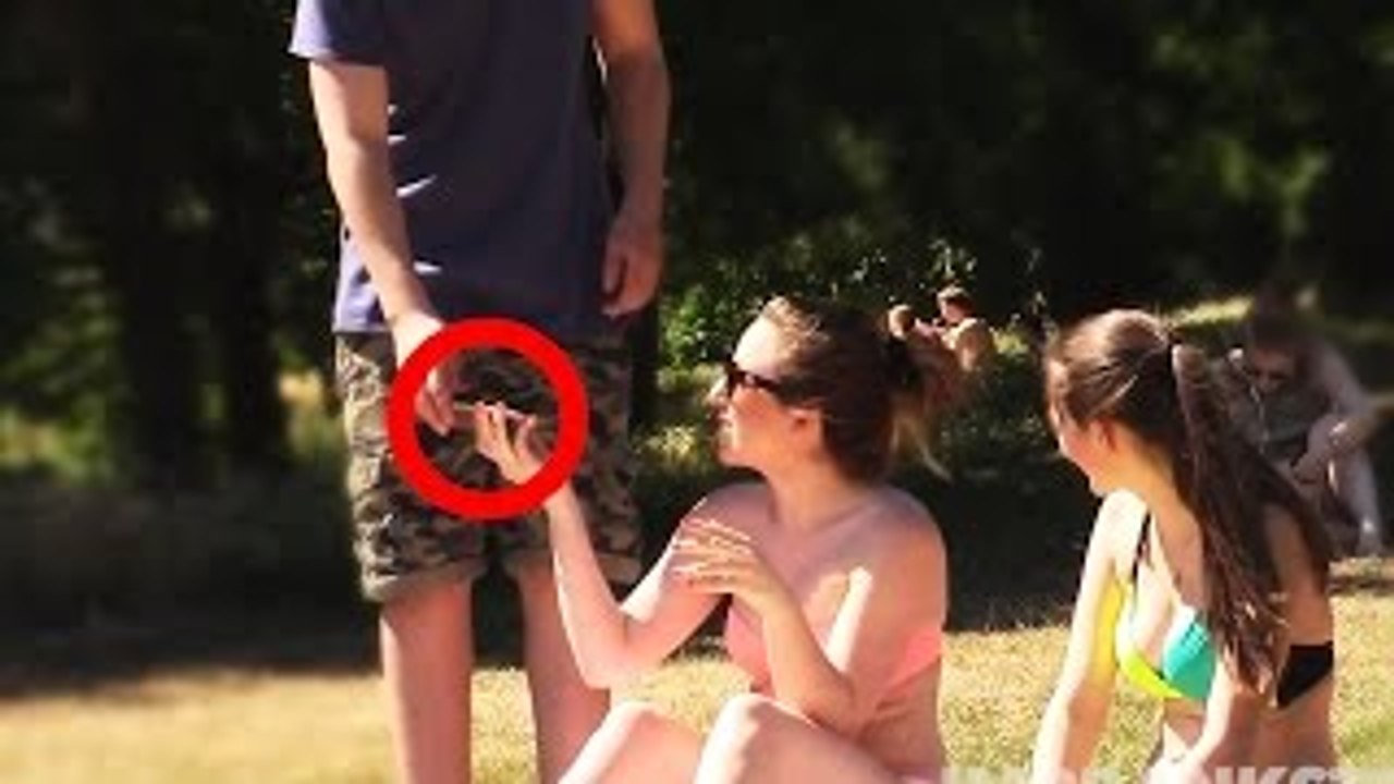 Would You Steal From a Blind Man (Honesty Social Experiment) 2015 - Vine2View