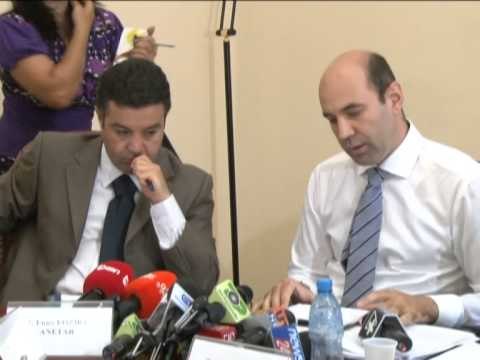 KESHILLI KONSULTATIV BIZNESI PERPLASET ME FINANCAT PER PAKETEN FISKALE LAJM