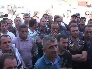 MINATORET E BULQIZES NESER PARALAJMEROJNE NJE GREVE URIE PER KERKESAT E TYRE LAJM