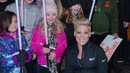 Pink Denies Autograph Hunters at GMA