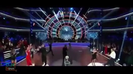 Bindi Irwin & Derek Hough - Post win interview with Dominic Bowden - Season 21 - DWTS
