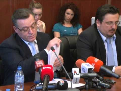 RISHIKOHET BUXHETI QEVERIA SHKURTON ME MBI 18 MILIARDE LEKE SHPENZIMET LAJM