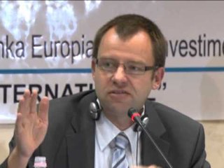 SKANDALI I RENDITJES ORGANIZATORET NUK SHPALLIN UNIVERSITETIN ME TE MIRE LAJM