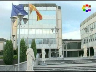 SIMBOLET KOMBETARE PARLAMENTI MAQEDONAS MIRATON ME SHUMICE LIGJIN LAJM