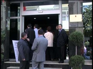 AKSION I ILDKP PUBLIKON PASURITE E POLITIKANEVE JO TE GJYQTAREVE LAJM